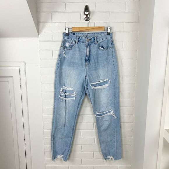 American Eagle Light Wash Distressed Curvy Mom Jean Size 4 - Picture 1 of 10